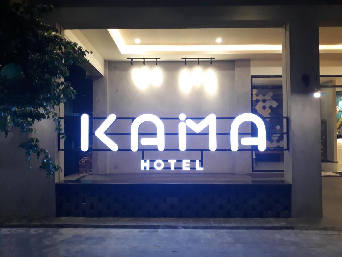 Kama Hotel Medan Esterno foto