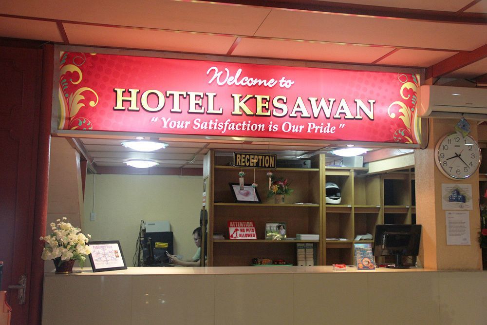 Kama Hotel Medan Esterno foto